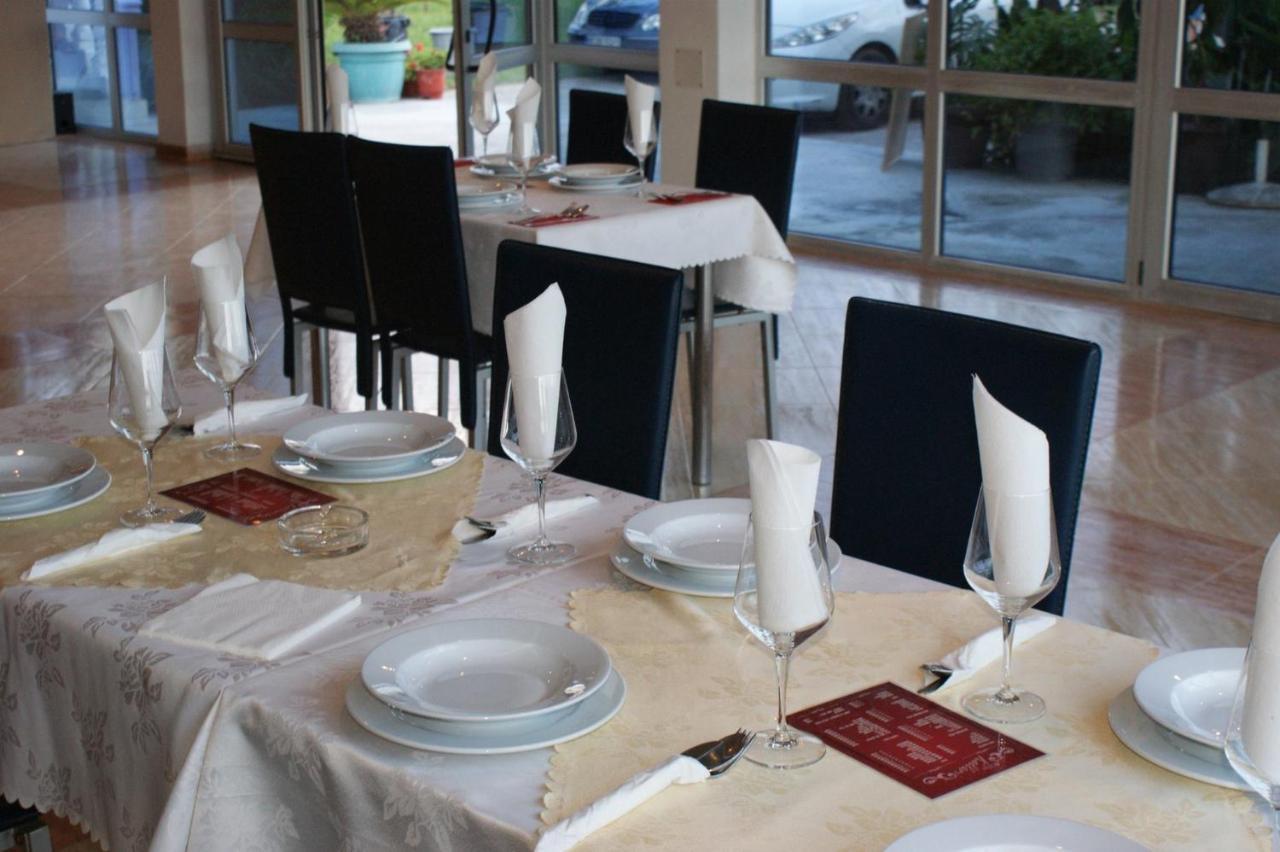 Ferienwohnung Vila Kollari Ulcinj Exterior foto